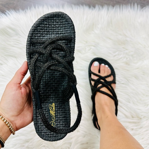 Mata Shoes Shoes - Black rope sandal